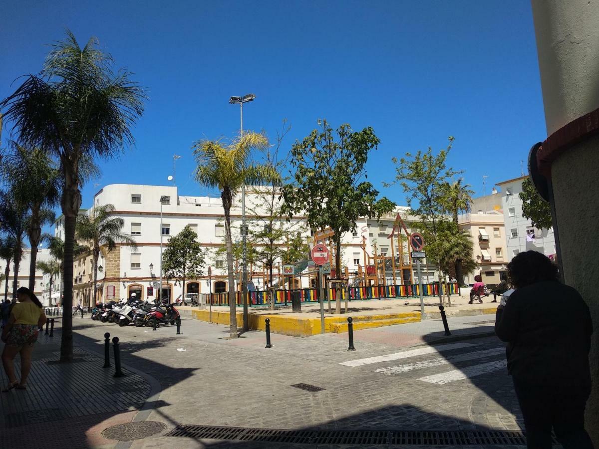 Essence * Cádiz